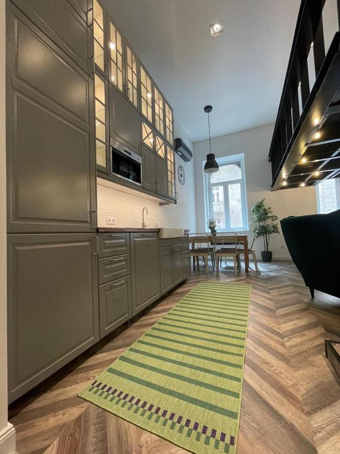 شقة Awesome Loft - King Street بودابست المظهر الخارجي الصورة