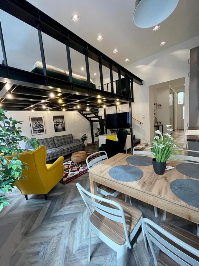 شقة Awesome Loft - King Street بودابست المظهر الخارجي الصورة