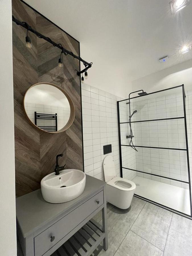 شقة Awesome Loft - King Street بودابست المظهر الخارجي الصورة
