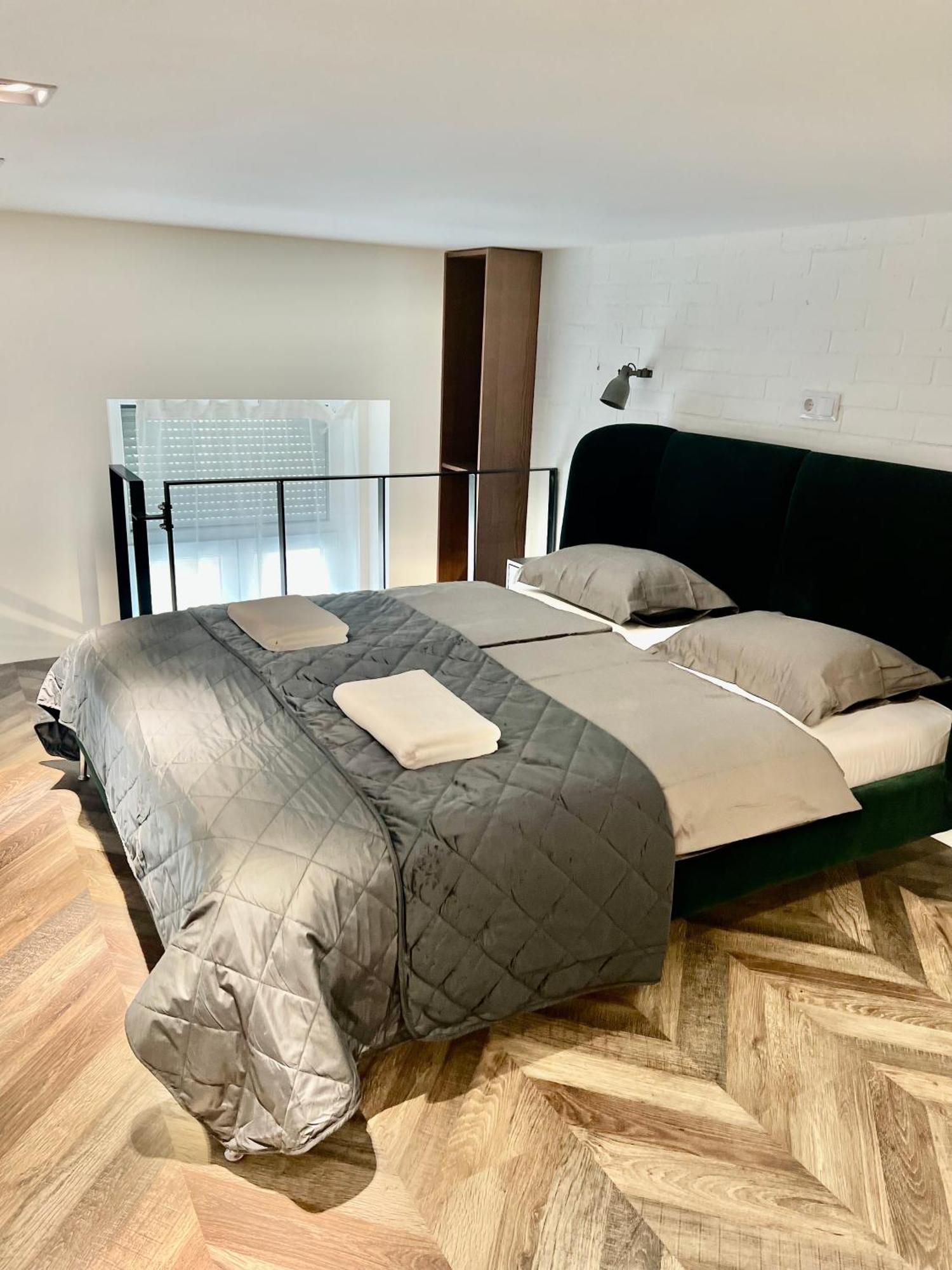 شقة Awesome Loft - King Street بودابست المظهر الخارجي الصورة