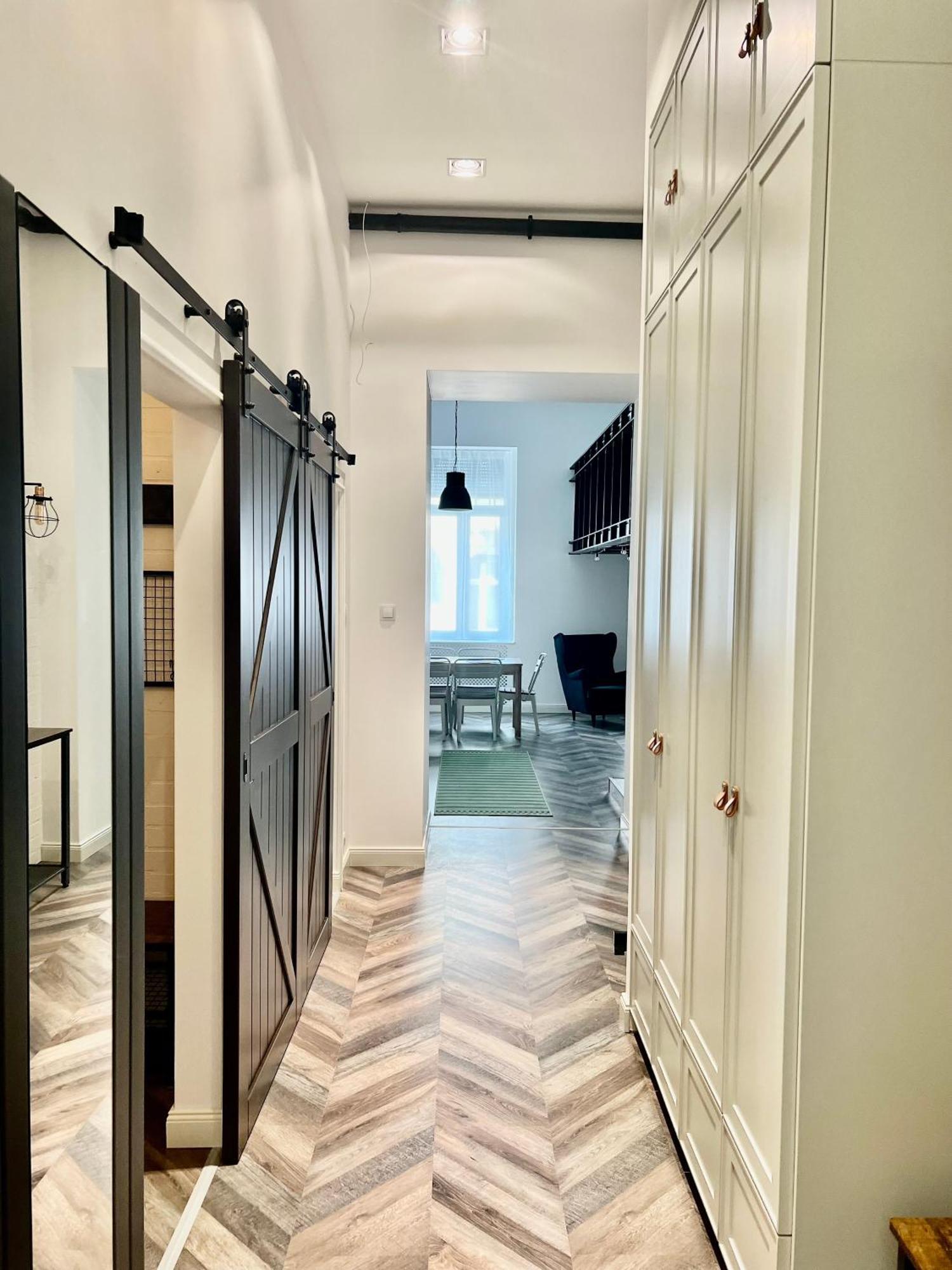 شقة Awesome Loft - King Street بودابست المظهر الخارجي الصورة